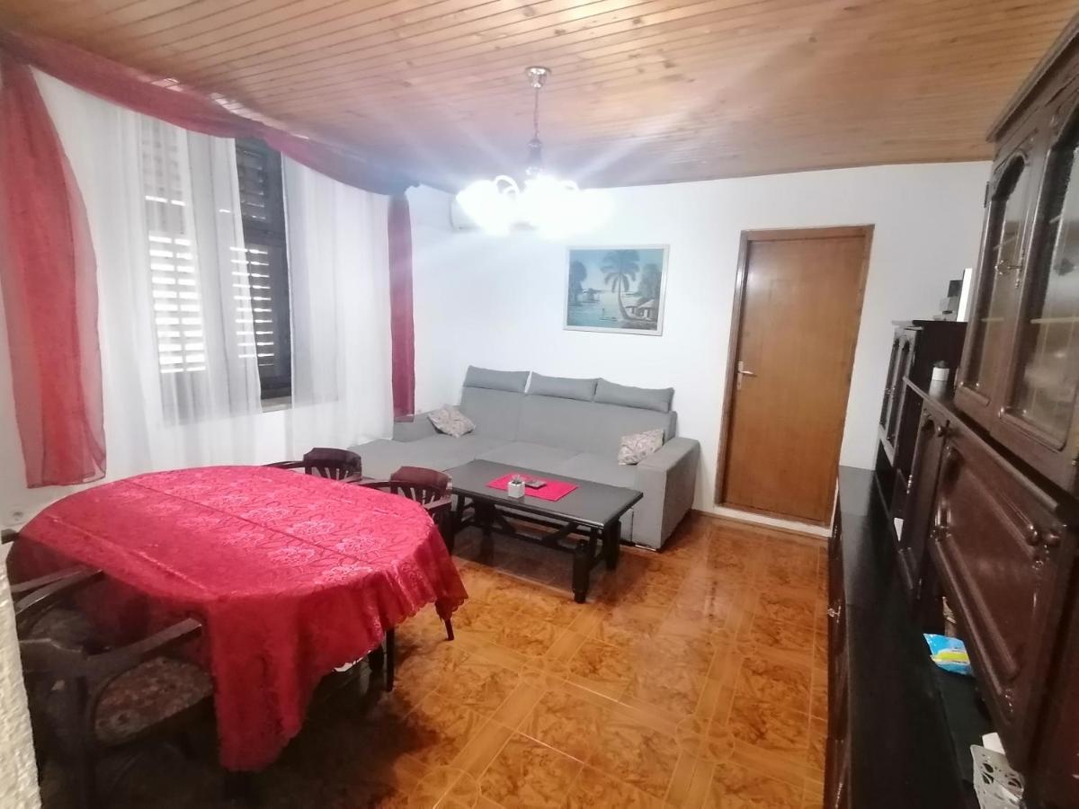 Apartman Zepina Pula Dış mekan fotoğraf